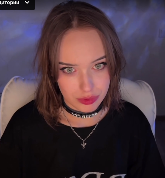 533x573